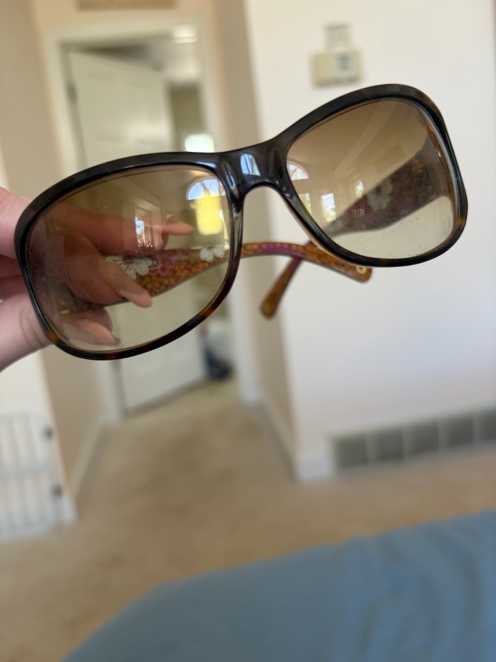 Coach Tortoiseshell Brown Gradient Lens Oversized Sunglasses